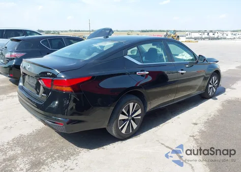 2021 Nissan Altima Sv Intelligent Awd z USA, uszkodzony, nr VIN 1N4BL4DW1MN378980